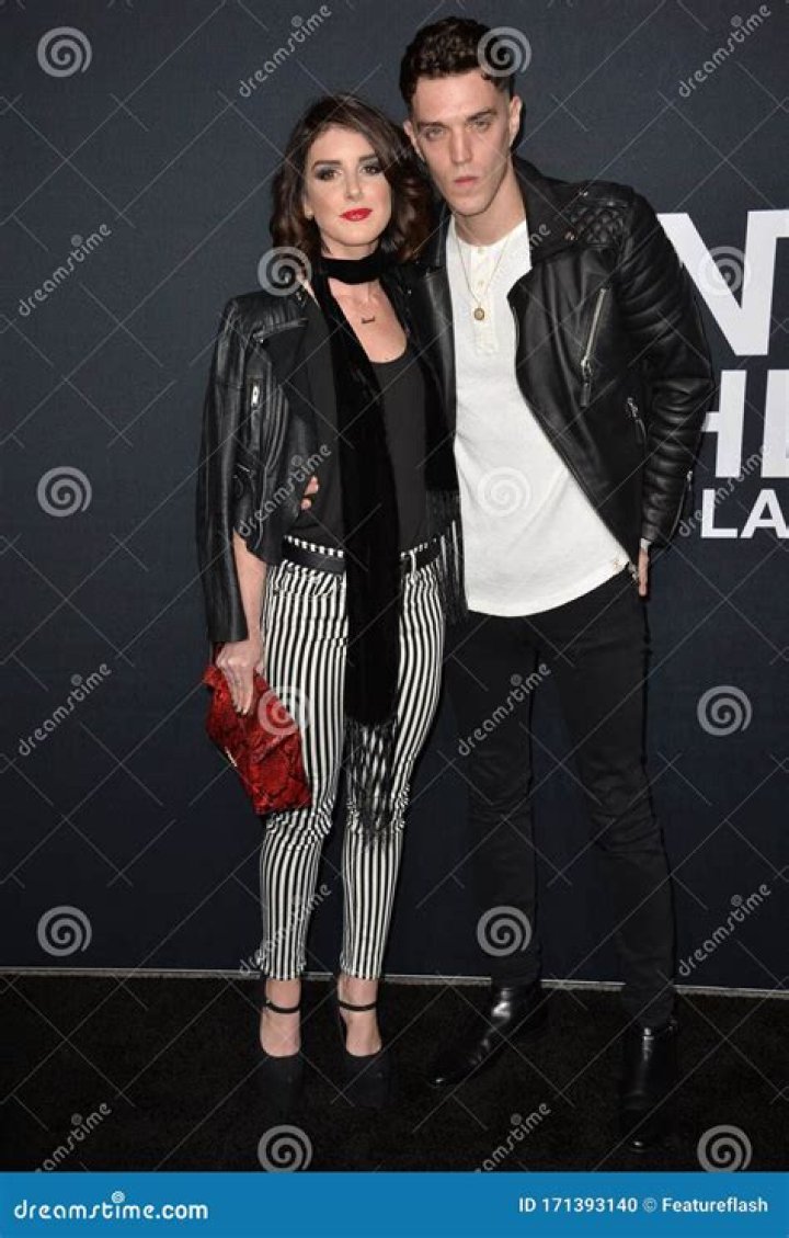 Shenae Grimes & Josh Beech