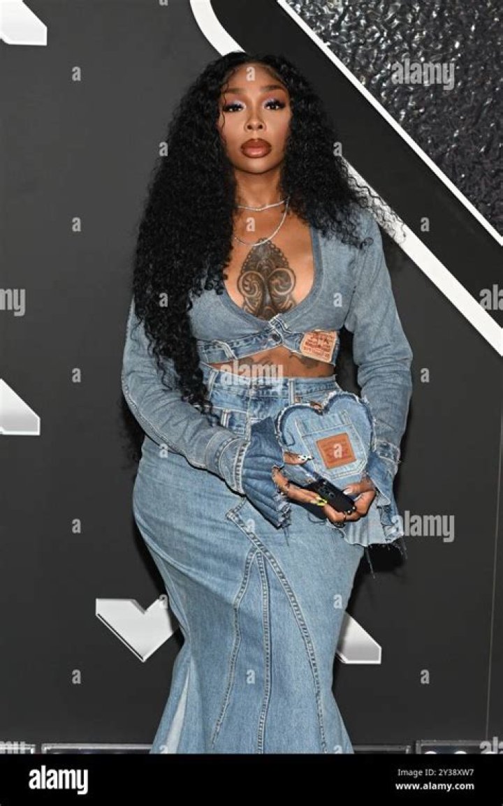 Sierra Gates Photos