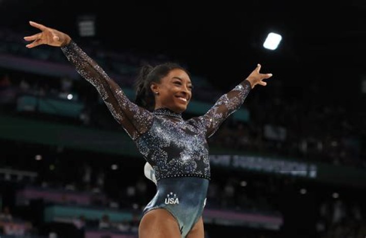 Simone Biles, 23, Is ‘Hot As Hell’ In Gorgeous Bikini Photo 2 Weeks After Revealing New BF Jonathan Owens