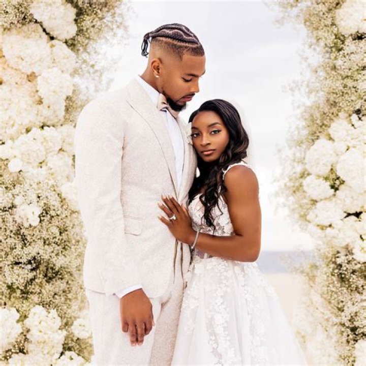 Simone Biles, Jonathan Owens