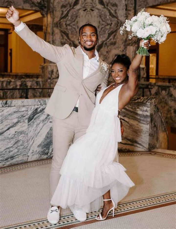 Simone Biles Marries Jonathan Owens – Hollywood Life