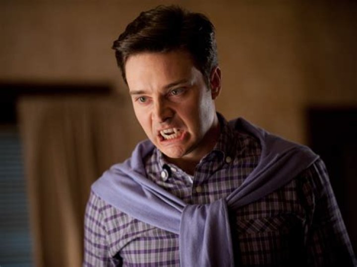 [SPOILER] Who Made Steve Newlin A Vampire? True Blood’s Michael McMillian Speaks – Hollywood Life