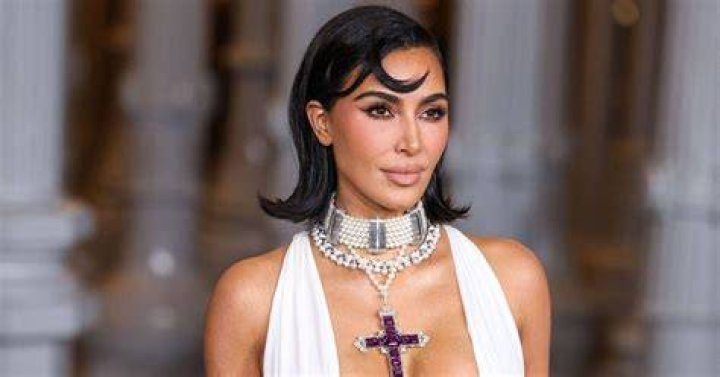 Stars Wearing Nude Bodysuits Pics — Kim Kardashian & More – Hollywood Life