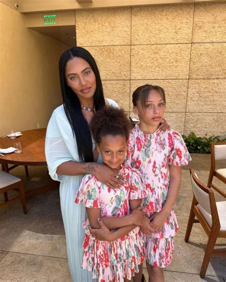 Steph & Ayesha With Daughter Ryan