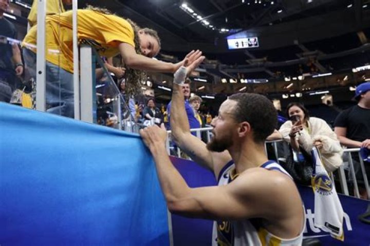 Steph Curry’s Daughter Riley, 8, Looks So Grown Up & Rocks Warriors Gear At Championship Parade