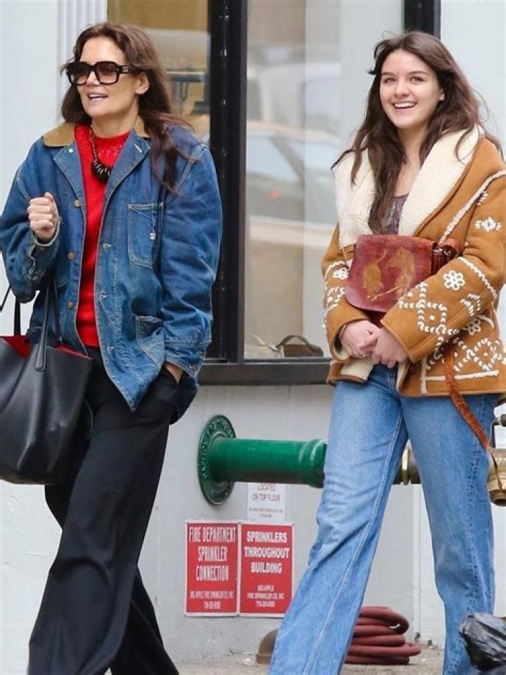 Suri Cruise, 12, Looks More Like Dad Tom Than Ever: See Pics Of Her Trip With Mom Katie Holmes