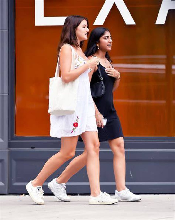 Suri Cruise heads to lunch with a friend in New York City Pictured: Suri Cruise Ref: SPL5330873 050822 NON-EXCLUSIVE Picture by: Robert O'Neil / SplashNews.com Splash News and Pictures USA: +1 310-525-5808 London: +44 (0)20 8126 1009 Berlin: +49 175 3764 166 World Rights