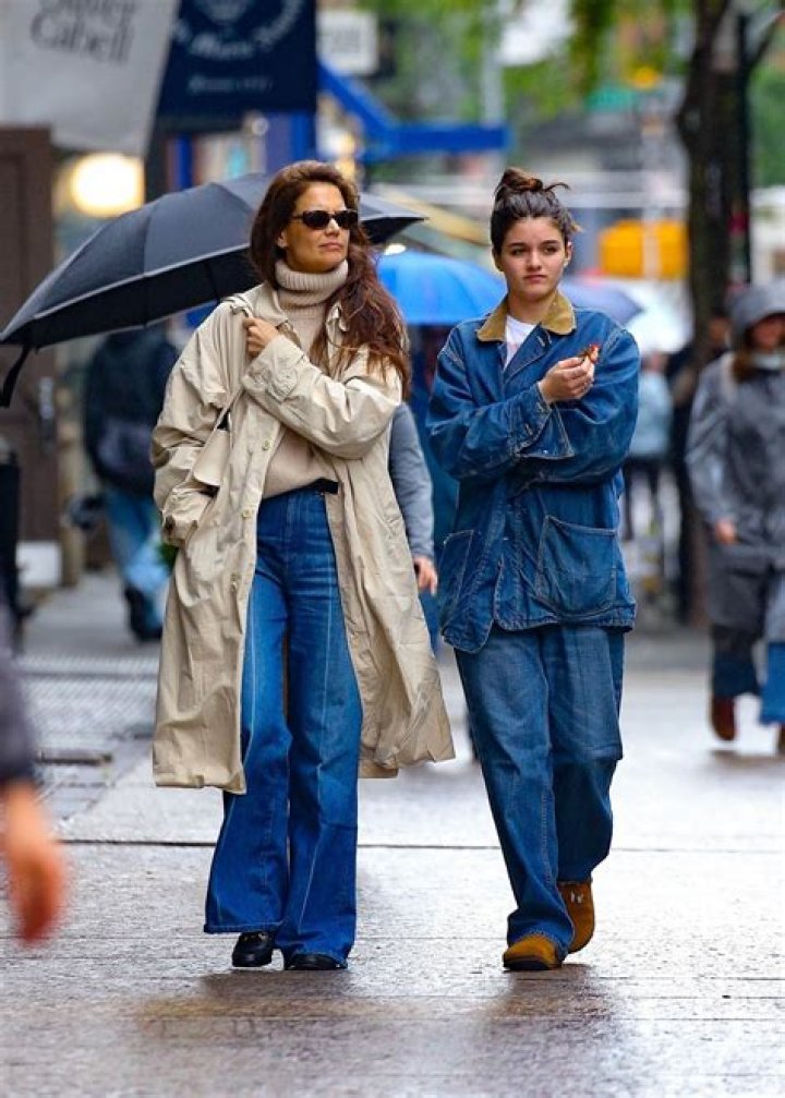 Suri Cruise & Katie Holmes Twin In Pretty Summer Sun Dresses In NYC — New Pic