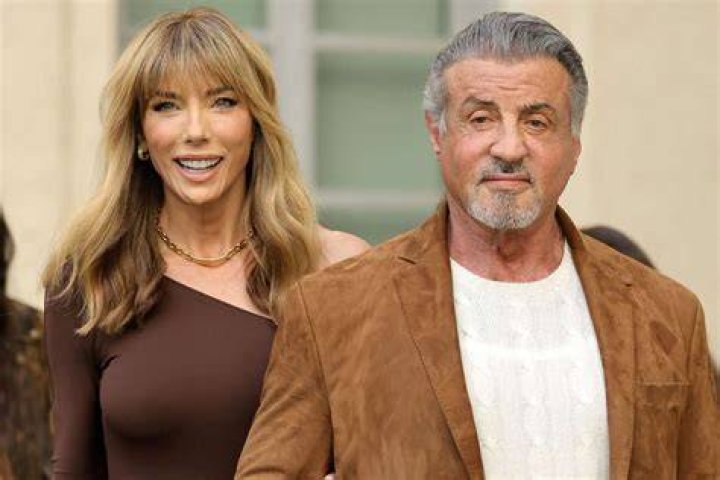 Sylvester Stallone Visits ‘The Rocky Steps’ On ‘The Family Stallone’ – Hollywood Life