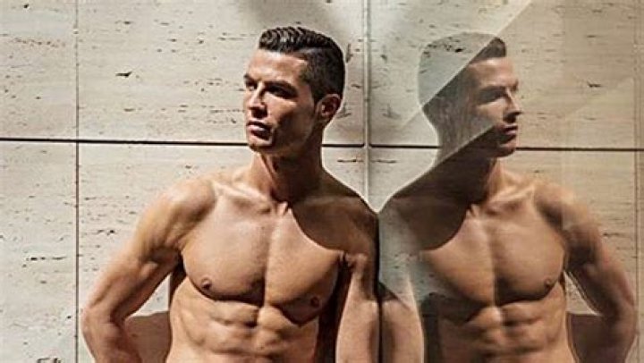 Take A Look At These Hot Soccer Studs – Hollywood Life