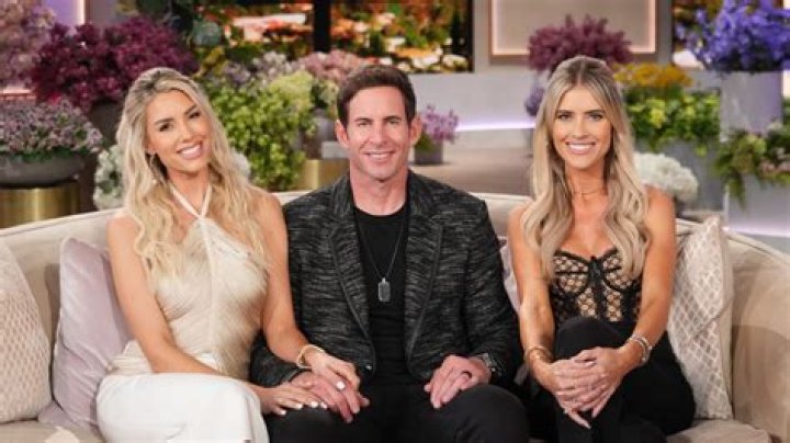 Tarek El Moussa Says It ‘Wasn’t Awkward’ To Introduce GF Heather To Ex – Hollywood Life