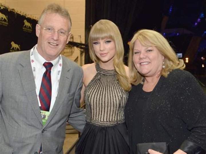 taylor andrea swit
