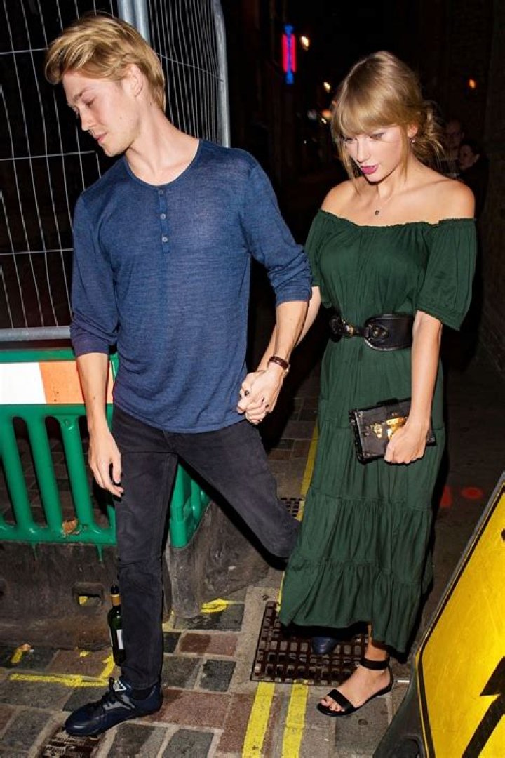 Taylor Swift and Joe Alwyn