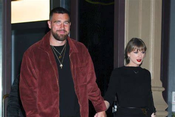 Taylor Swift and Travis Kelce’s New Year’s Eve Plans Revealed – Hollywood Life