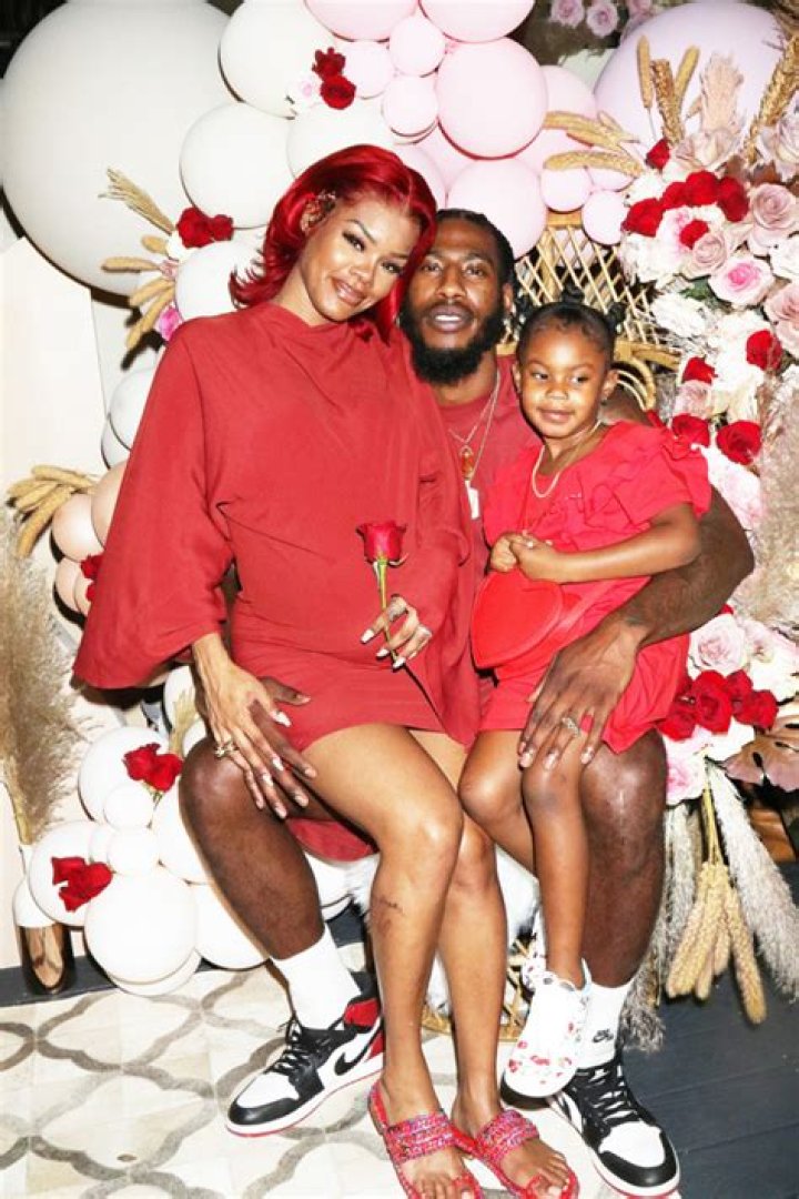 Teyana Taylor Talks Daughters, Family & Home Births In New Interview – Hollywood Life