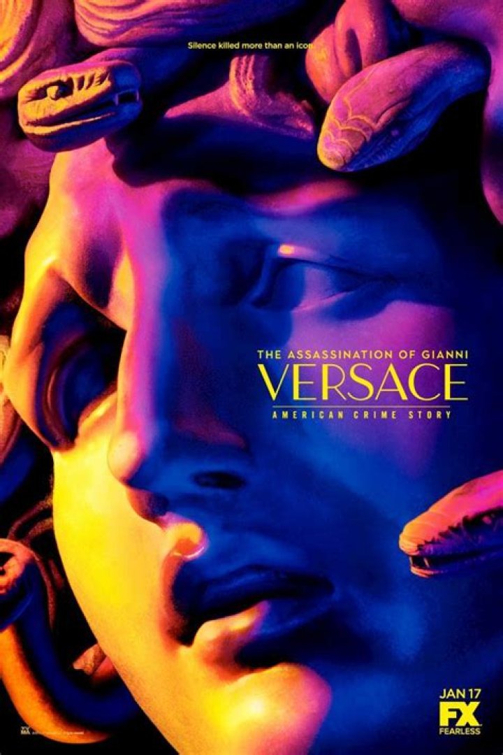 The Assassination of Gianni Versace: American Crime Story -- Pictured: (l-r) Edgar Ramirez as Gianni Versace, Ricky Martin as Antonio D'Amico. CR: Pari Dukovic/FX