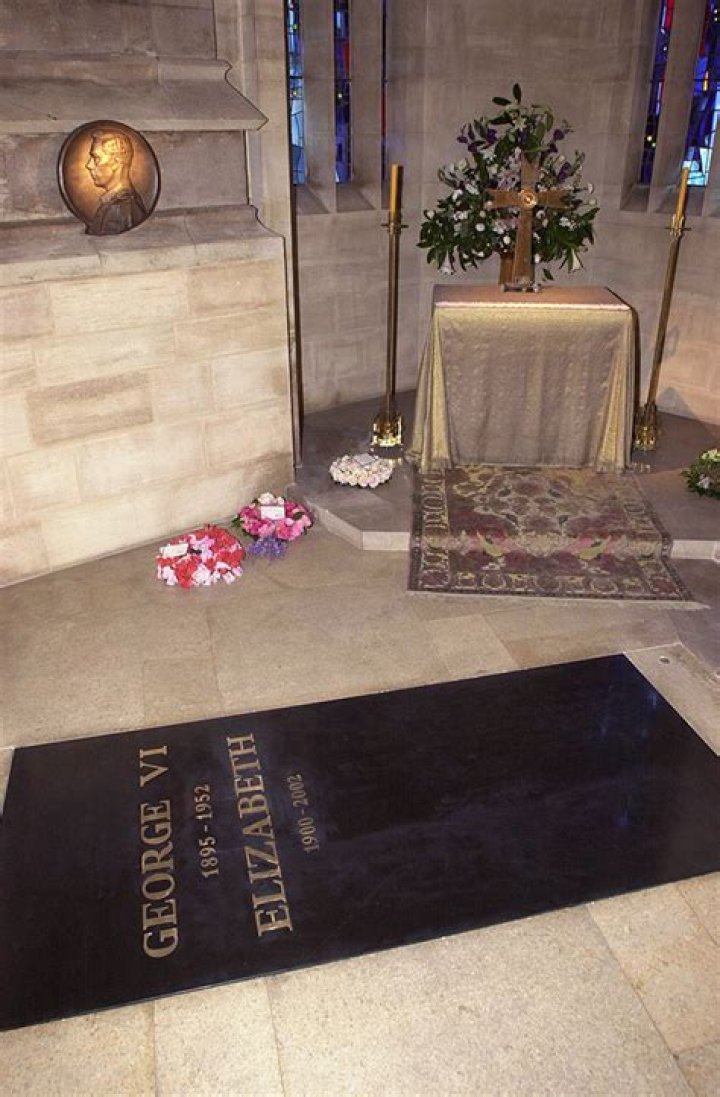The Queen’s Final Resting Place Revealed In New Photo – Hollywood Life