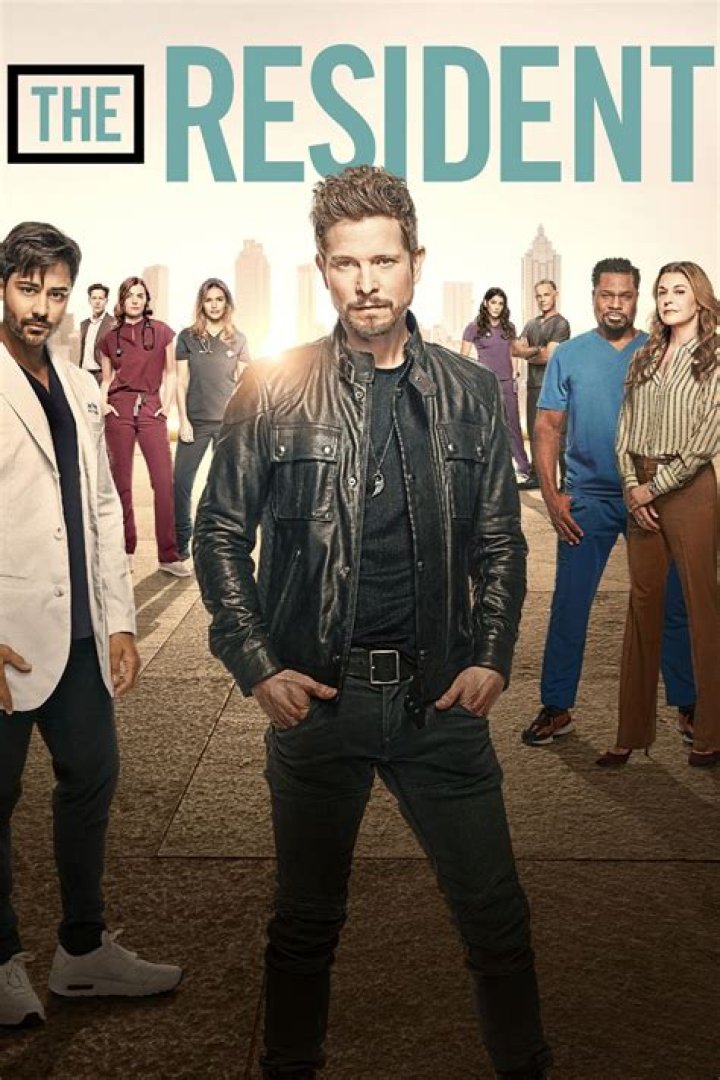 THE RESIDENT: L-R: Matt Czuchry and Emily VanCamp in the "From the Ashes" season premiere episode of THE RESIDENT airing Tuesday, Sept. 24 (8:00-9:00 PM ET/PT) on FOX. &copy;2019 Fox Media LLC Cr: Guy D'Alema/FOX