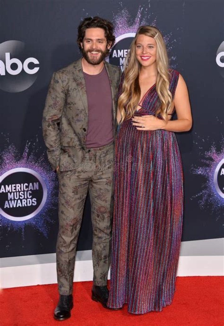 Thomas Rhett & Lauren Akins At The 2019 American Music Awards