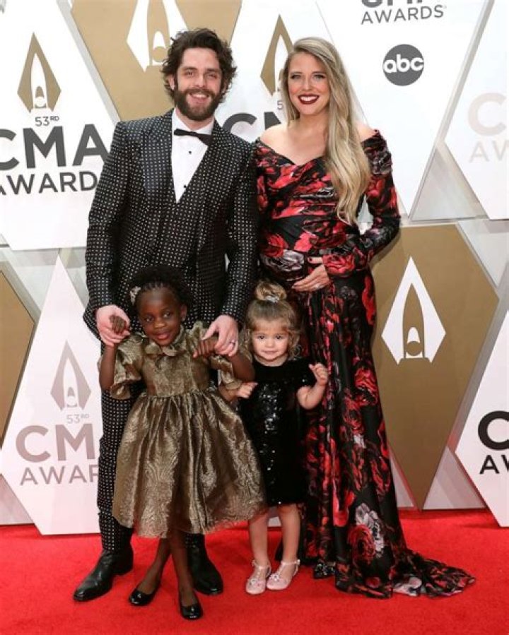 thomas rhett family cma awards 2019