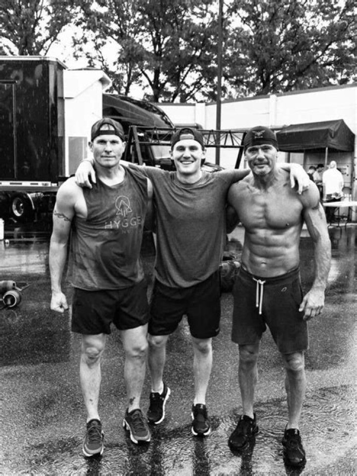 Tim McGraw Shirtless Pic