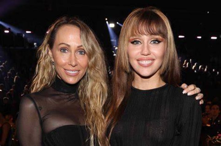 Tish Cyrus and Miley Cyrus