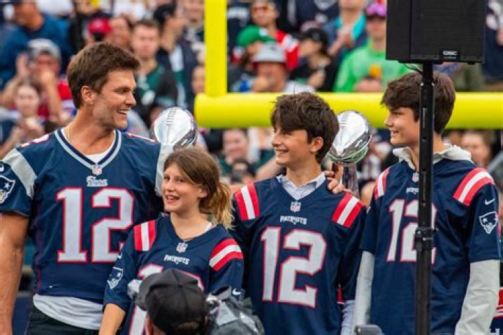 tom brady family