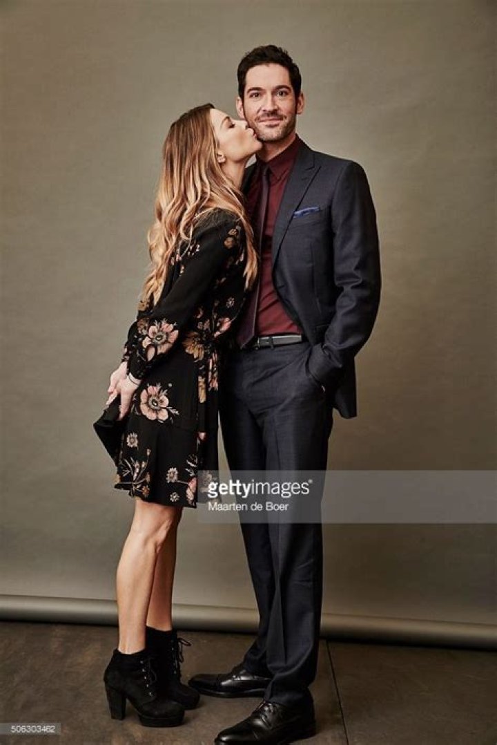 Tom Ellis & Lauren German In Season 5
