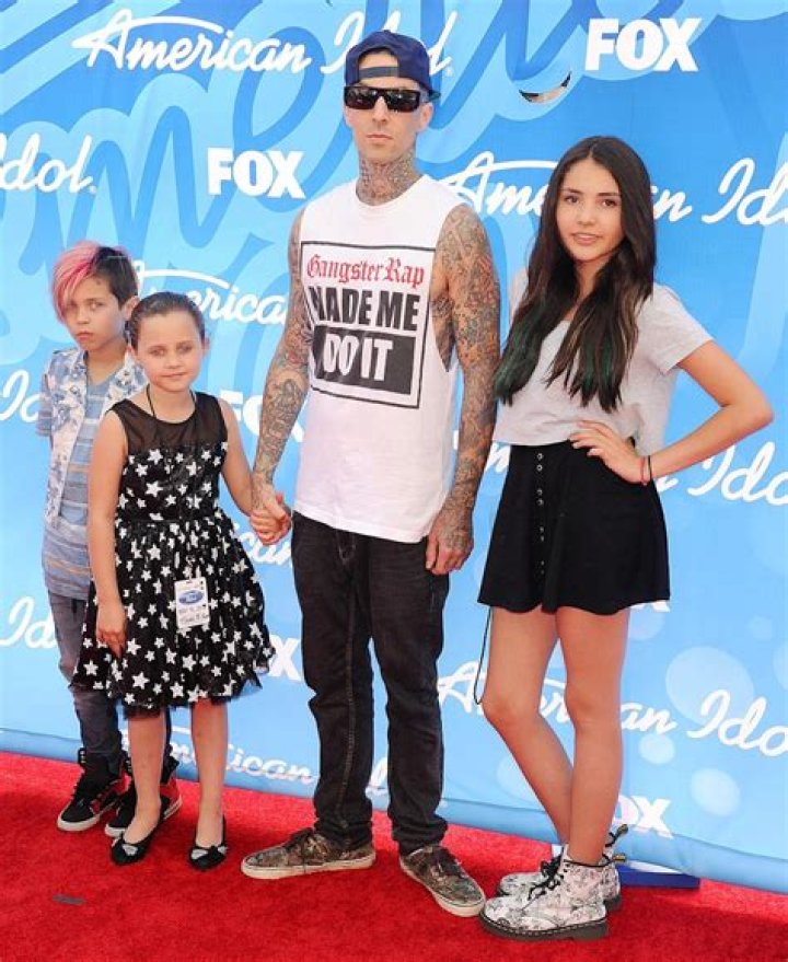 Travis Barker & Atiana de la Hoya