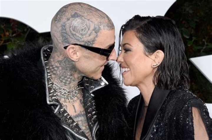 travis barker, kourtney kardashian