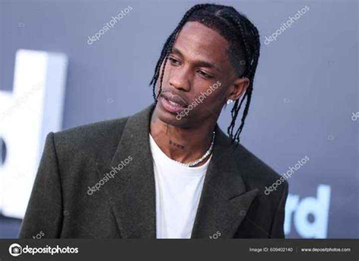 Travis Scott SNL performance dissed
