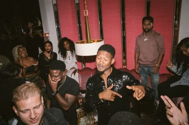 Usher 40th Birthday Party At Selects Delilah — See Pics
