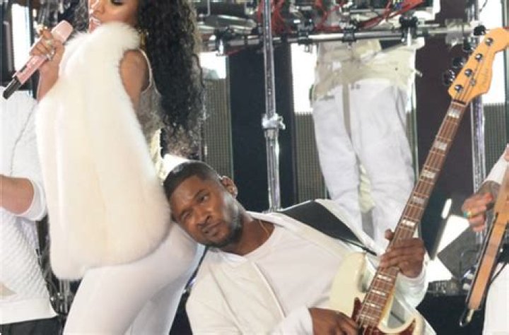 Usher Nicki Minaj VMA Performance