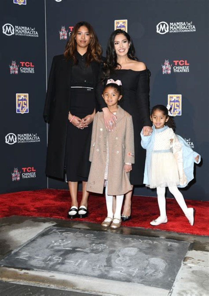 Vanessa & Natalia Bryant at the Baby2Baby 10-Year Gala