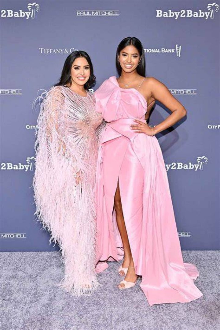 Vanessa Bryant and Natalia Bryant Baby2Baby 10-Year Gala, Los Angeles, California, USA - 13 Nov 2021 Vanessa Bryant wearing Pamela Rowland