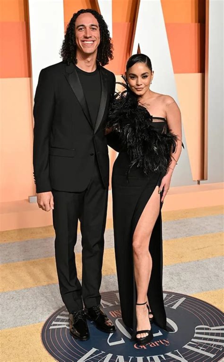 Vanessa Hudgens & Cole Tucker