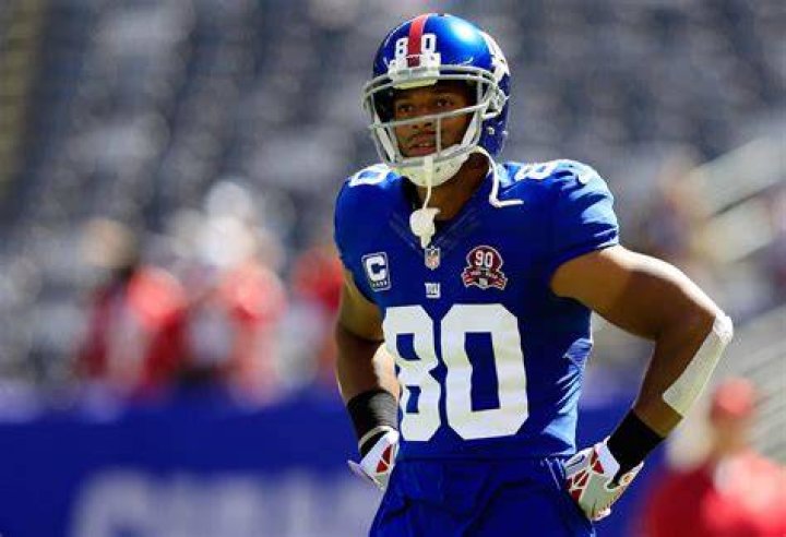 Victor Cruz — See Pics
