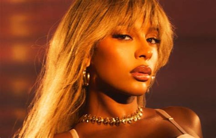 Victoria Monet