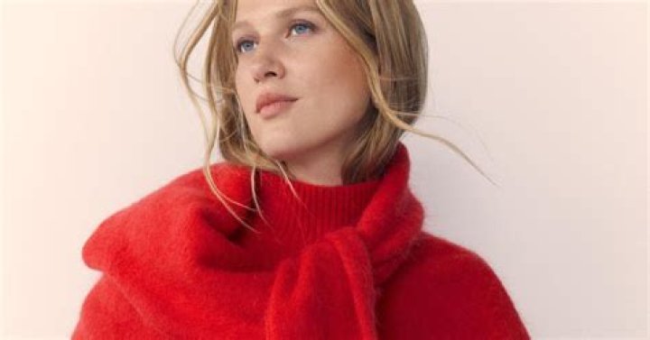 We’re Obsessed With This Color That Everyone Is Sure To Be Wearing For Fall