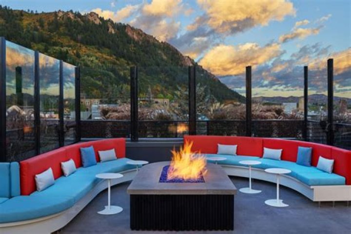 WET Deck East