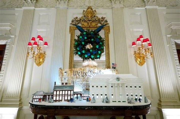White House Sugar Replica