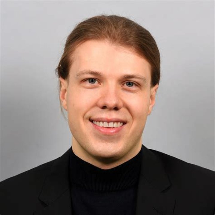 Who Is Erik Lang