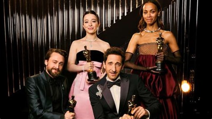 Who Is Hosting The Oscars This Year? – Hollywood Life