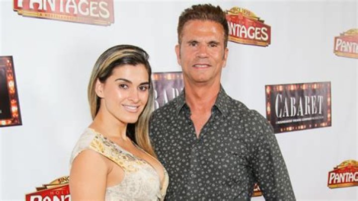 Who Is Lorenzo Lamas? 5 Things On Actor Divorcing Fifth Wife – Hollywood Life