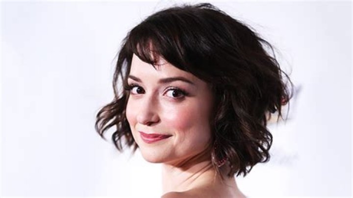 Who Is Milana Vayntrub? Actress Cast As Squirrel Girl In ‘New Warriors’ – Hollywood Life