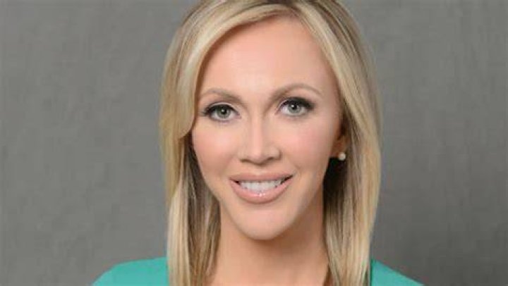 Who Is Paula Reid? 5 Facts On CBS News Reporter Who Sparred With Trump – Hollywood Life