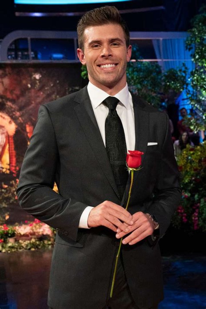 Who Is Zach Shallcross? Facts About ‘The Bachelor’ Star – Hollywood Life