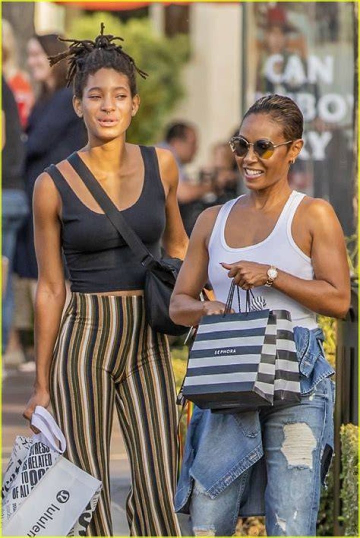 Willow Smith, Jada Pinkett Smith, Adrienne Banfield-Norris