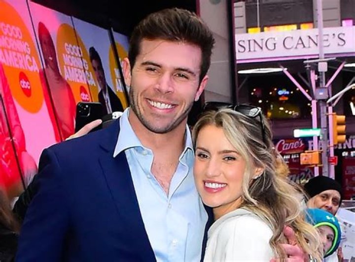 Zach Shallcross & Kaity Biggar on Fantasy Suite Date