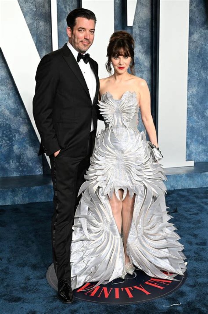 Zooey Deschanel & Jonathan Scott in 2021